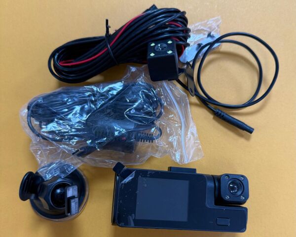 AGGIY A22 ARAÇ KAMERASI 2'' LCD + FHD +ÖN + İÇ + GERİ GÖRÜŞ KAMERA + 32GB KART DAHİL