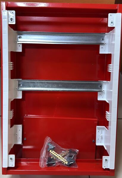 SİGORTA KUTUSU 24 LÜ SIVA ALTI DİKEY HF SAÇ TABAN ÇETSAN WKZH.026