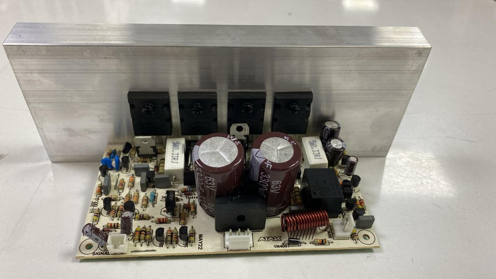 ATAK 300 WATT 4 TRANSİSTÖRLÜ ANFİ ÇIKIŞ KARTI