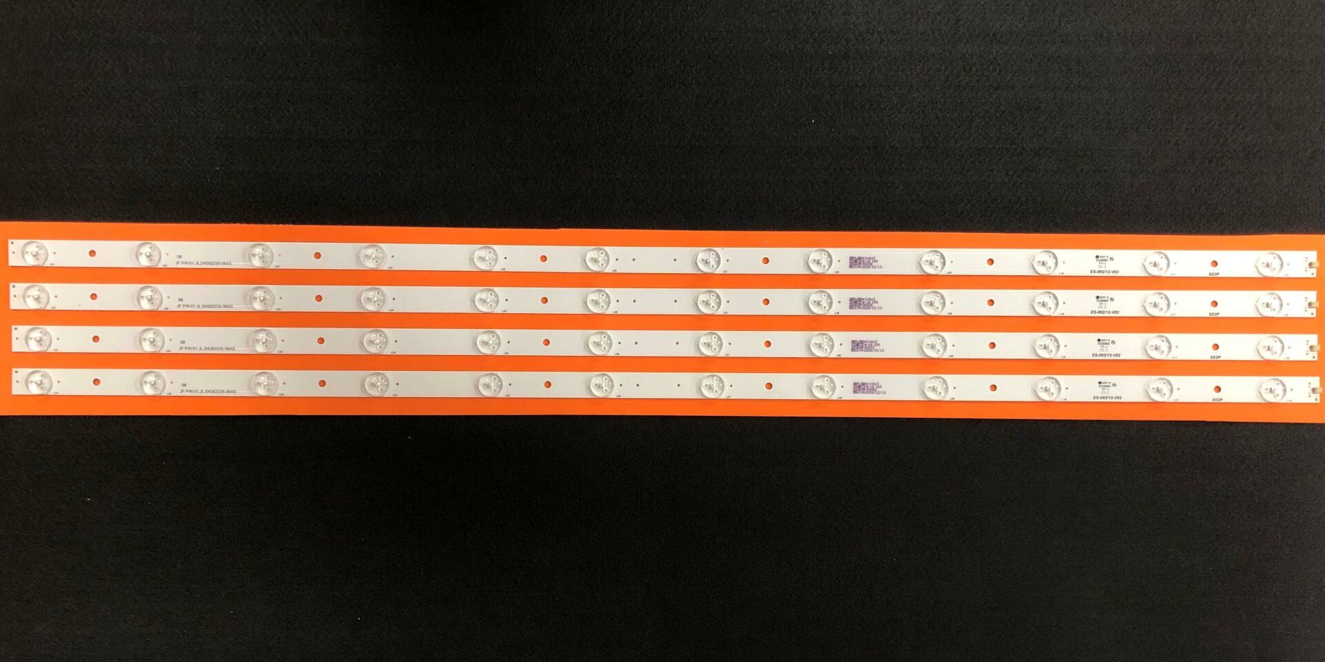 LCD LED-2156 TAKIM 4 LÜ-ST-4230 180.W00-420007H JF P/N:01.JLD4262235-06A-C1018-E092-WİNKEL