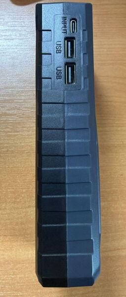 GLR Y2 ARAÇ AKÜ TAKVİYE CİHAZI 2USB + 30000MAH PİL + EL FENERİ