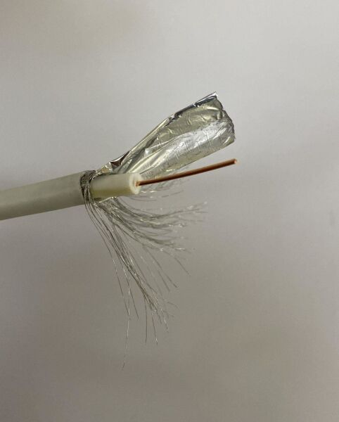 AMSTRAD RG 6 U6 ANTEN KABLOSU BEYAZ 80 TELLİ 1 MT FİYATIDIR